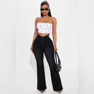 Chelsea V Waist Flare Pant - size 1X in black